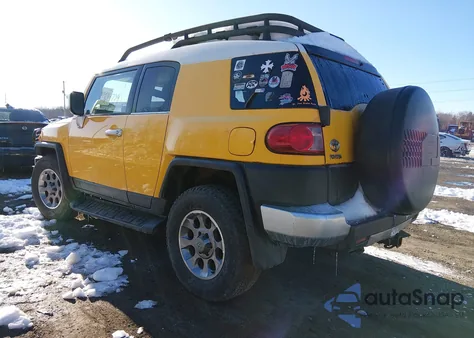 2007 Toyota Fj Cruiser z USA, uszkodzony, nr VIN JTEBU11F370010615